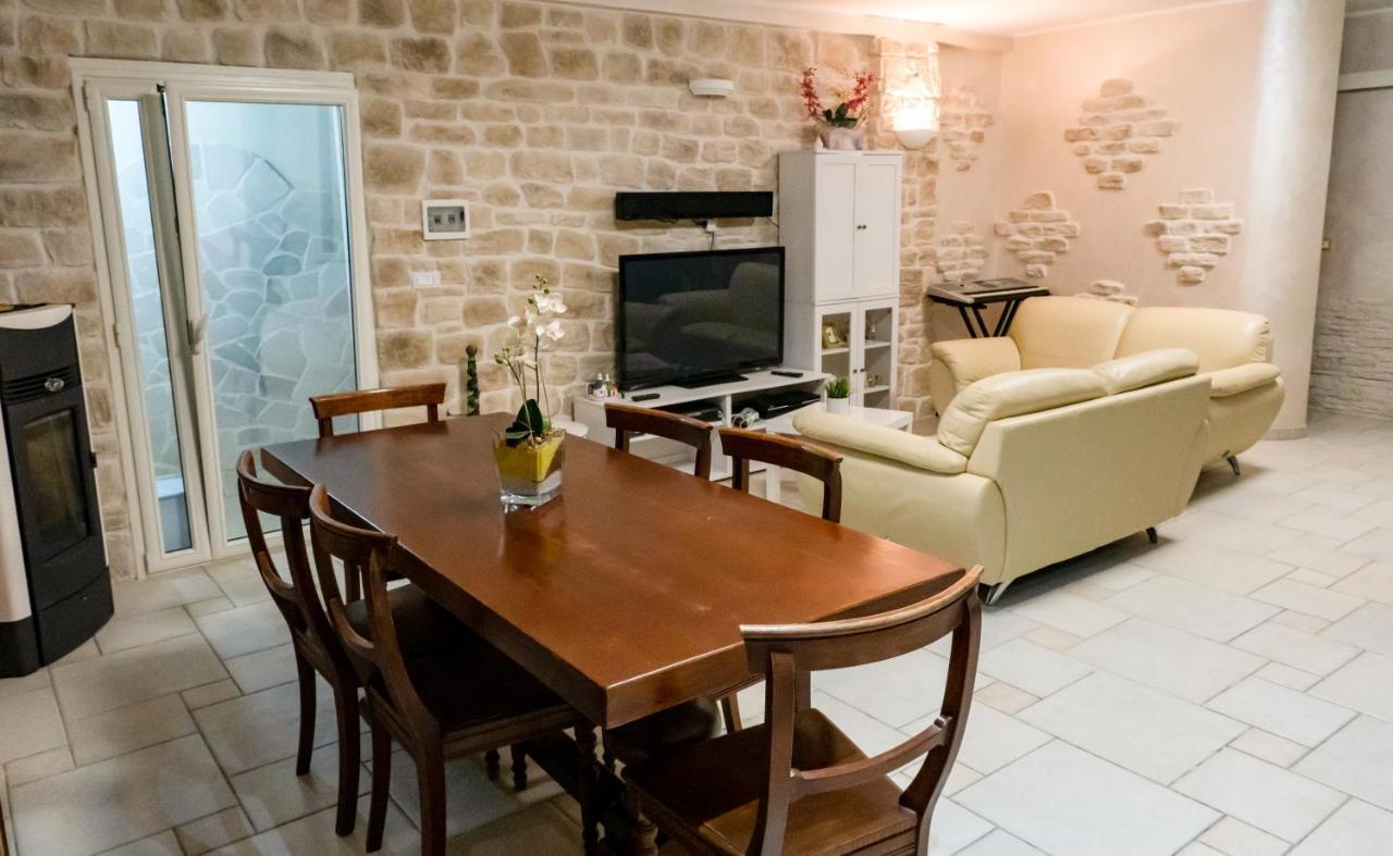 Villa Chanel Bellissima Villa Con Piscina Immersa Nella Valle D'Itria Ostuni Exterior foto